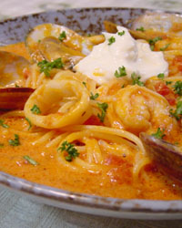 Spaghetti with Cream & Pomodoro Sauce