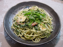 Shrimp and Spinach Spaghetti with Genovese Sauce